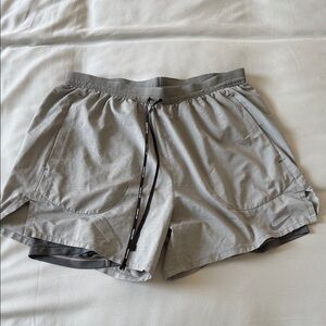 Nike Athletic Shorts in Light Gray
